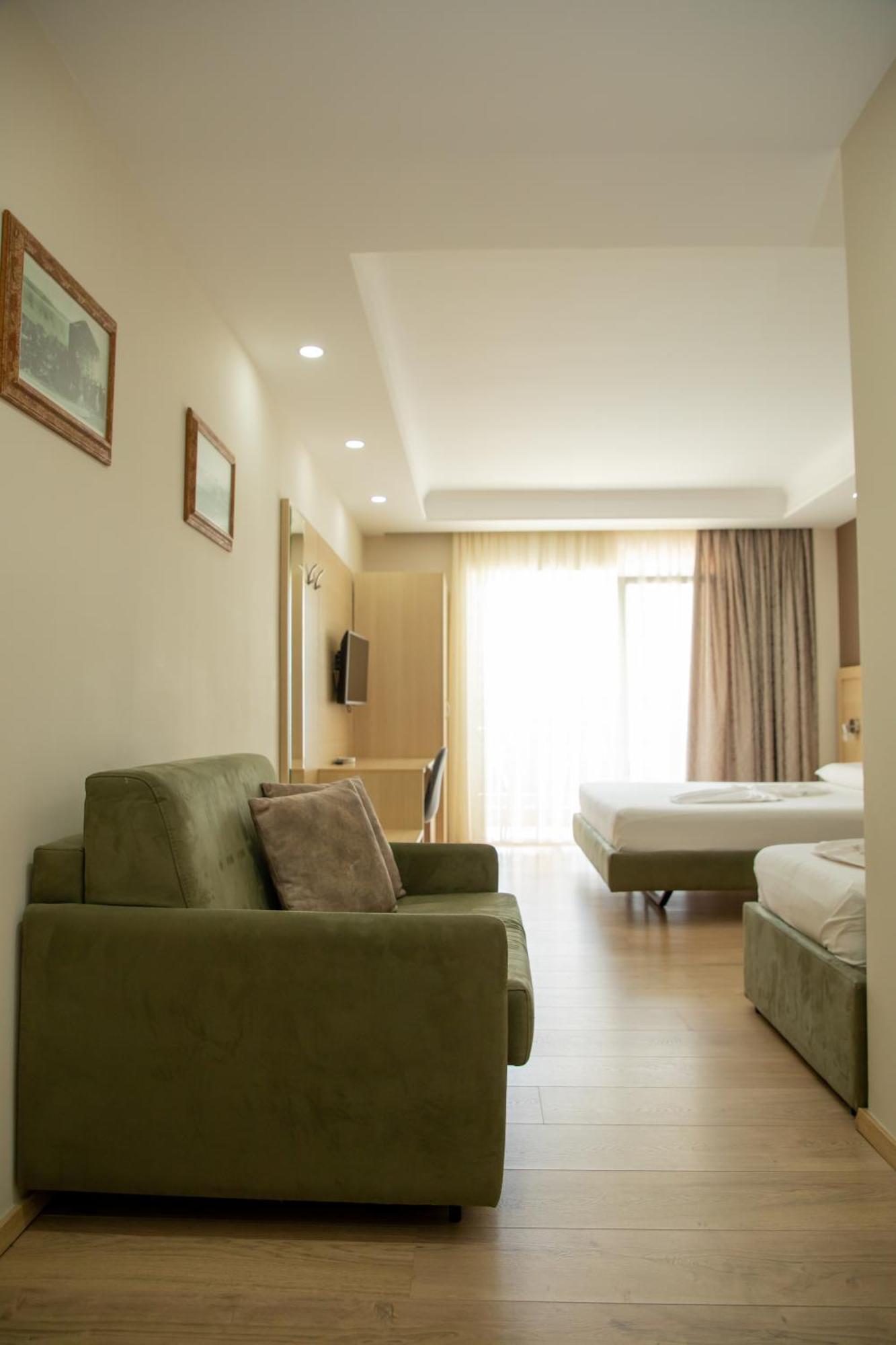 Dyrrah Hotel 4*